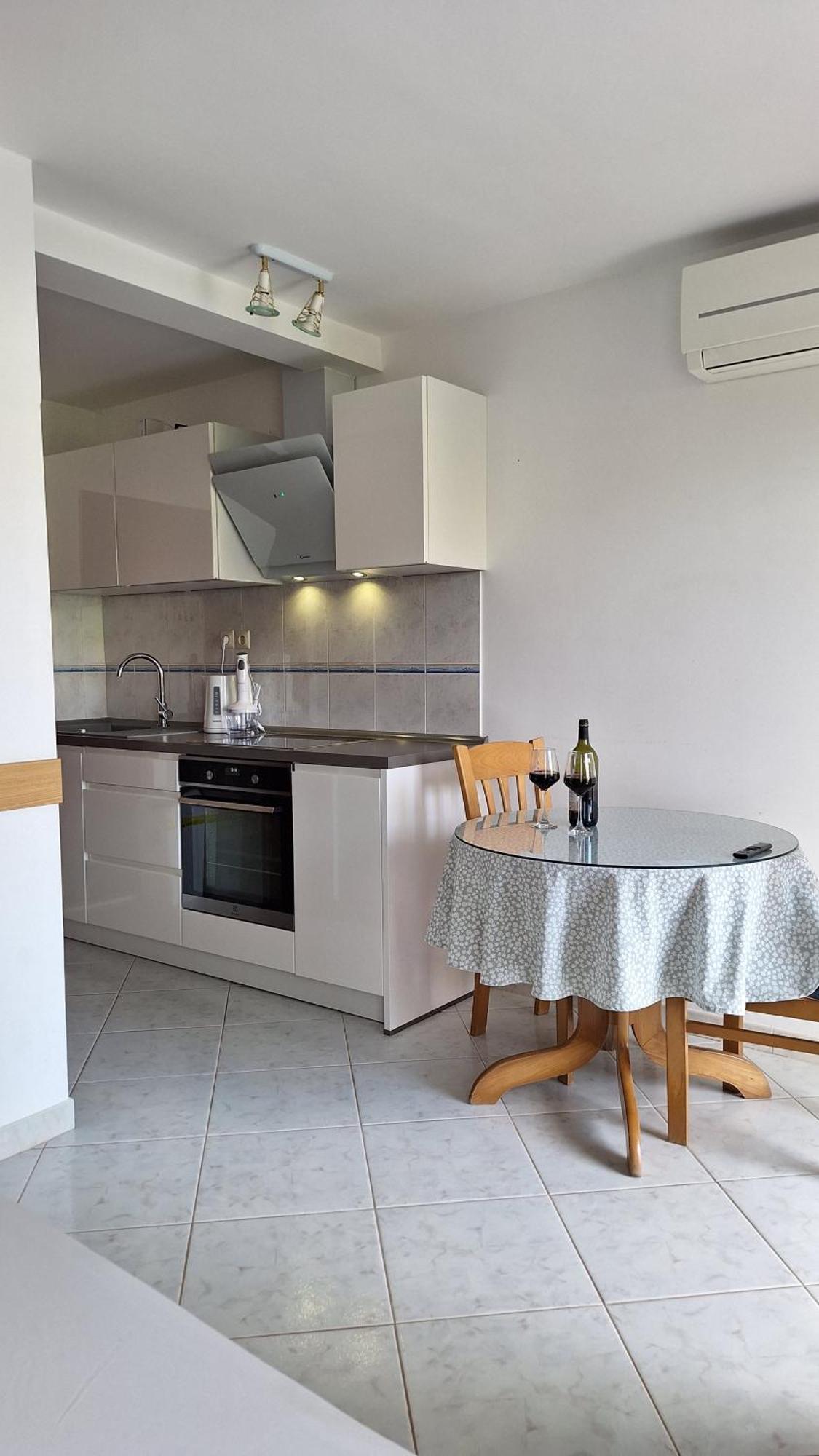 Apartmani I & J Seric Сегет-Враница Экстерьер фото