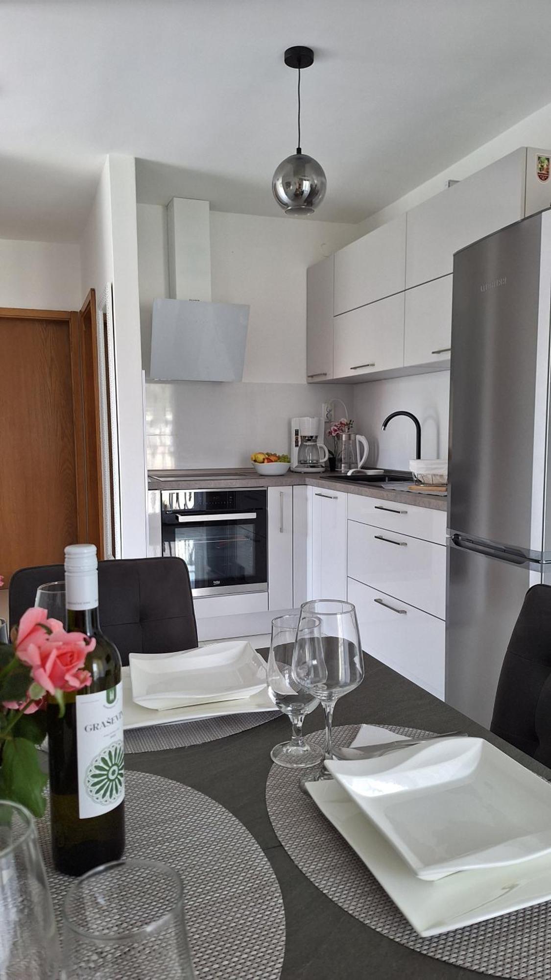 Apartmani I & J Seric Сегет-Враница Экстерьер фото